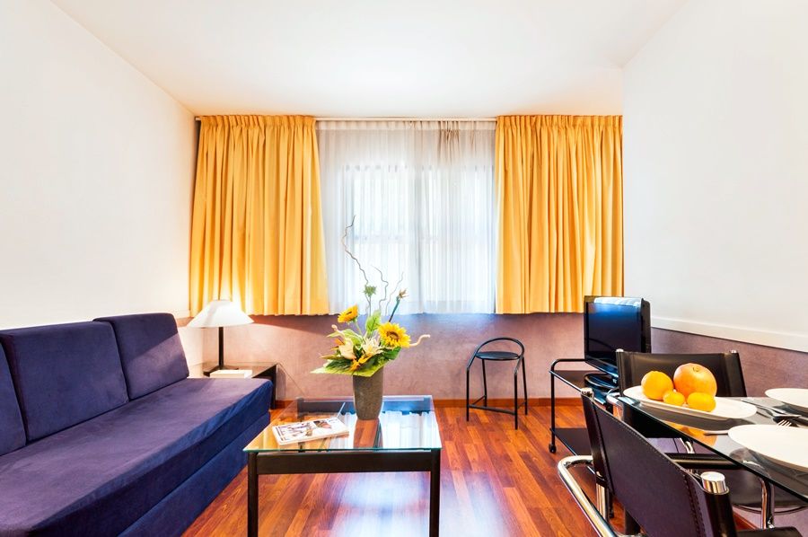 Apartamentos Descartes Barcelona Exterior foto